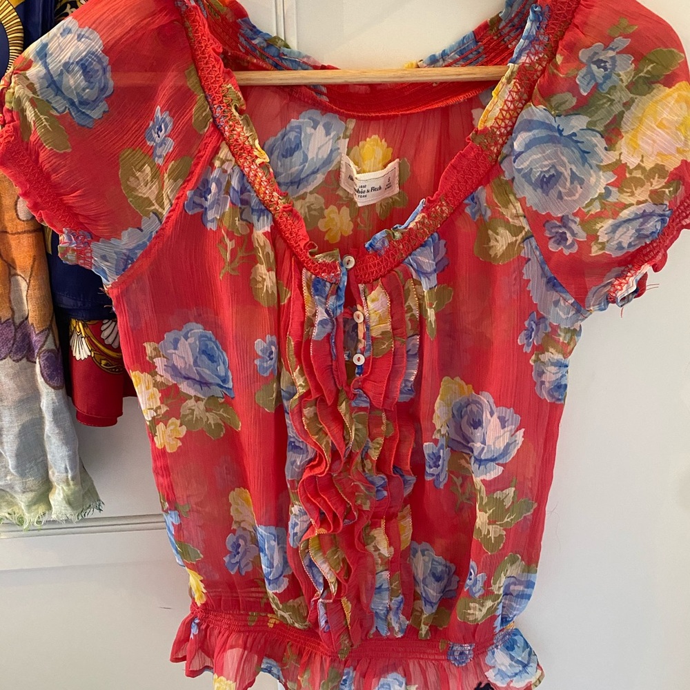 Abercrombie & Fitch Floral Blouse Top - Picture 3 of 4